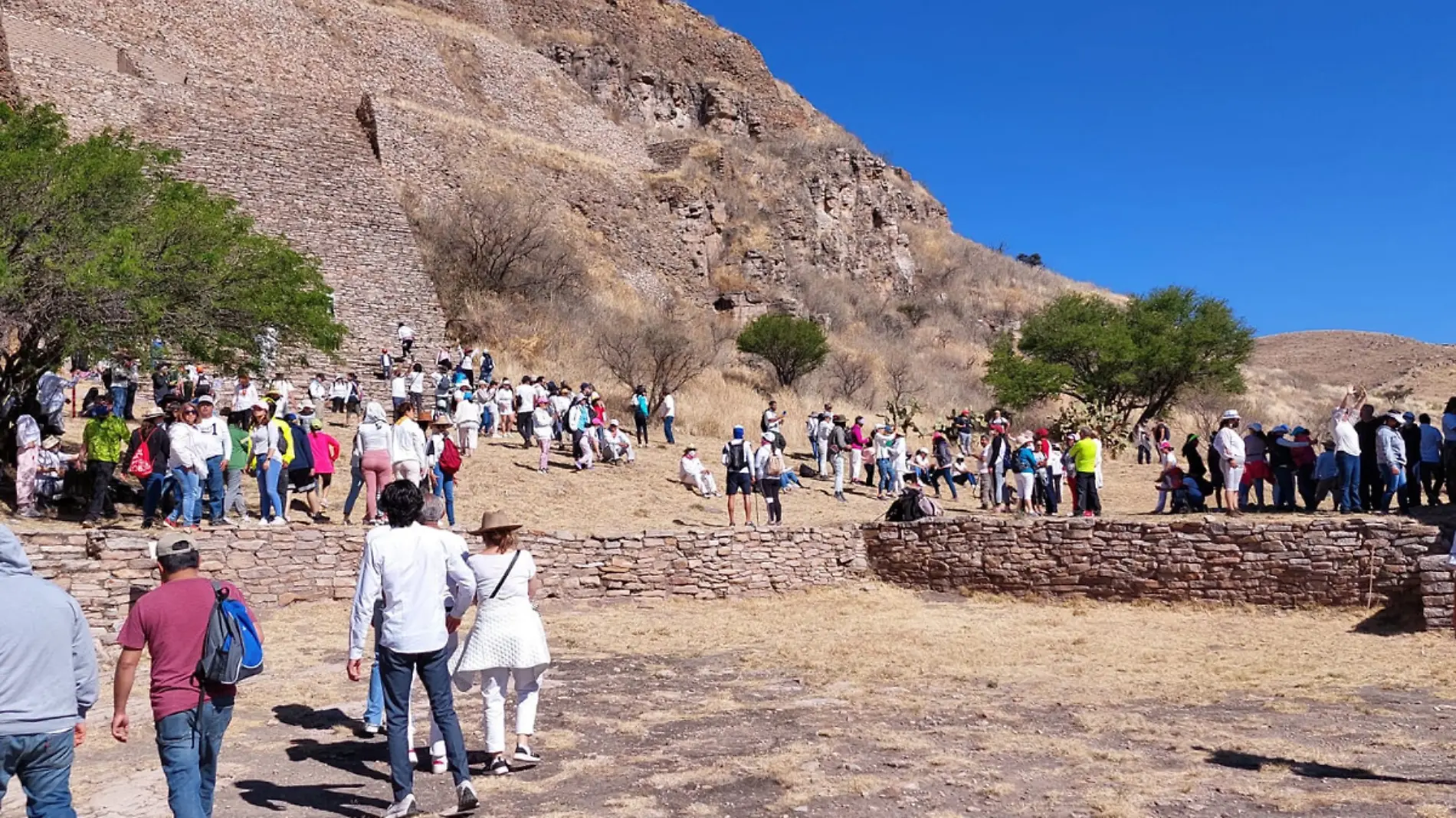 Turistas en La Quemada